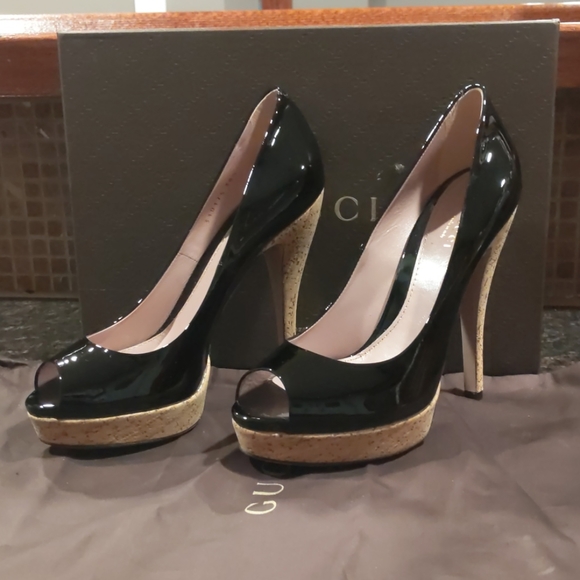 Gucci shoes 👌💯. Size 8.5 - Picture 3 of 8